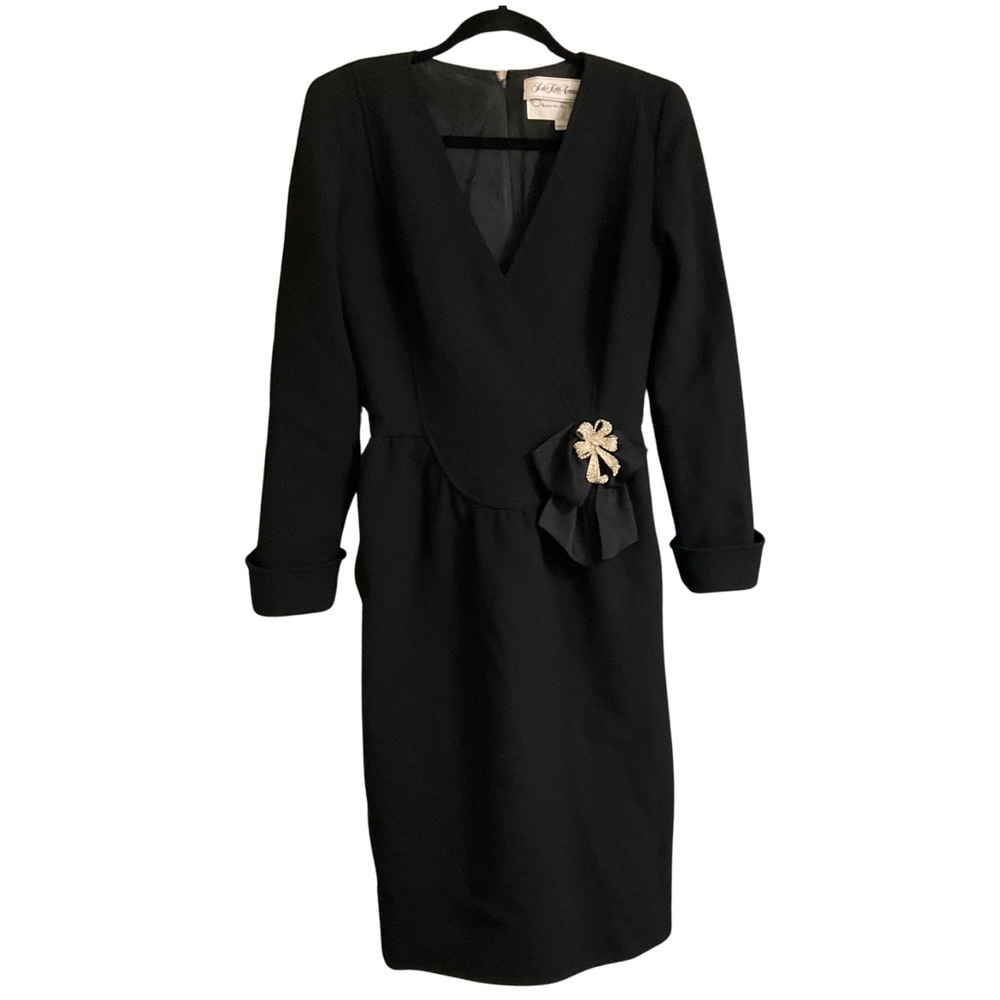 Oscar De La Renta Black Midi Dress Women’s Small Diamond Brooch and Buttons